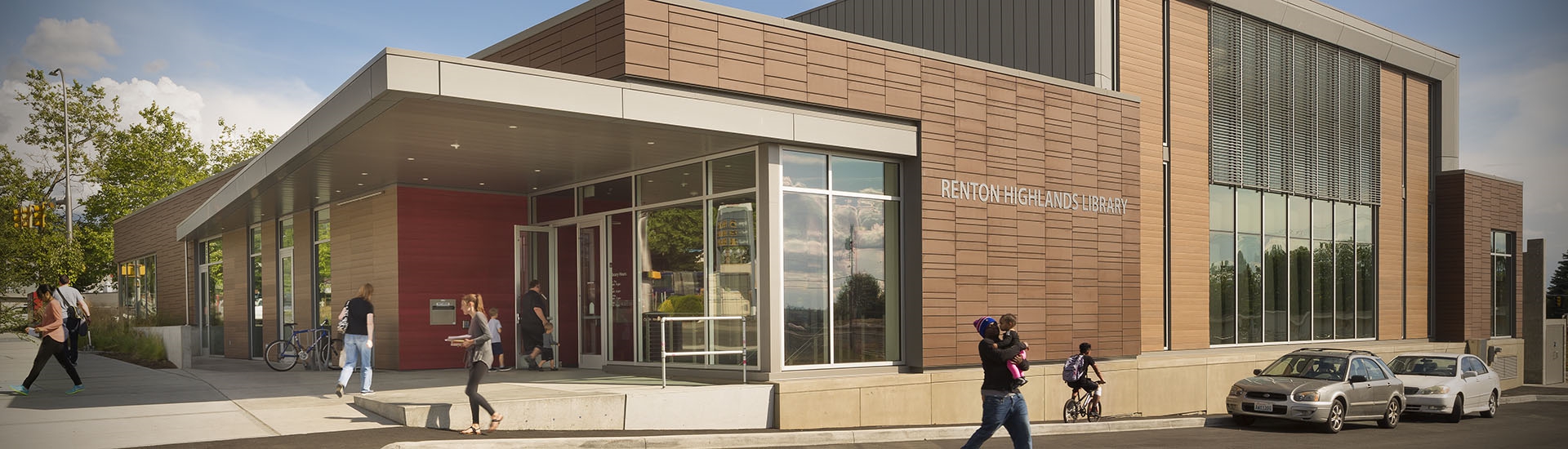 Exterior Motorized Venetian Blinds | Renton Highlands Library, Renton, WA | Architect: Hacker | Dealer: Interiortek